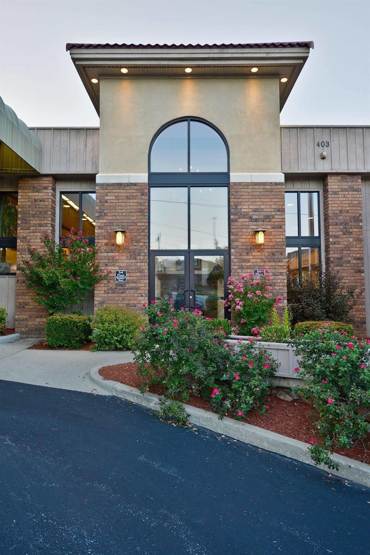 Hotel Western Landing View Inn&suites 3*
