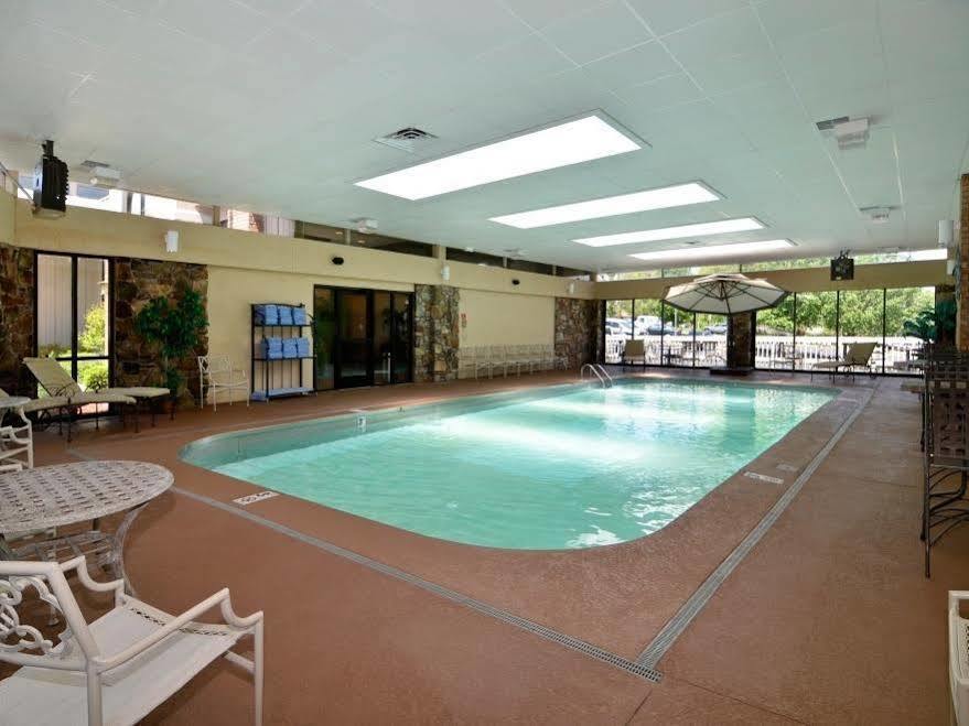 Western Landing View Inn&suites Hotel 3*